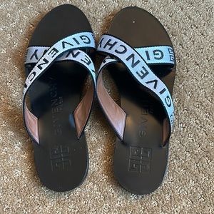 Givenchy logo Sandal, 35. Authentic.
